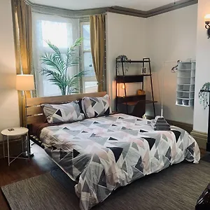 Apartment 250 Charming Studio A3, Downtown