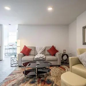 Apartment Modern Contemporary 2 Bedroom