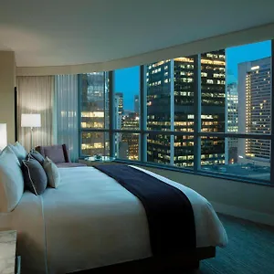 Marriott Pinnacle Downtown Canada